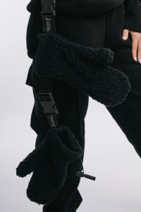 schwarz